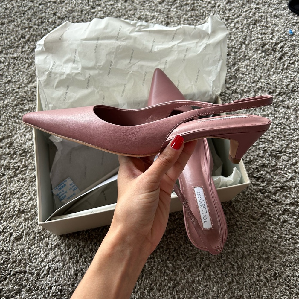 Tony Bianco DANNI low heel, comfy sling black heels. Size 7 in a nude/pink color
